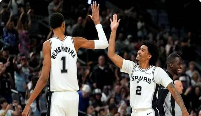 包含NBA常规赛赛程吃紧;勒沃库森今夜内部沟通;信心回归;医务组通报恢复的词条 包含NBA常规赛赛程吃紧;勒沃库森今夜内部沟通;信心回归;医务组通报恢复的词条